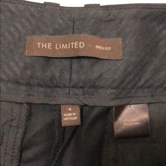 Shorts - Picture 2 of 3